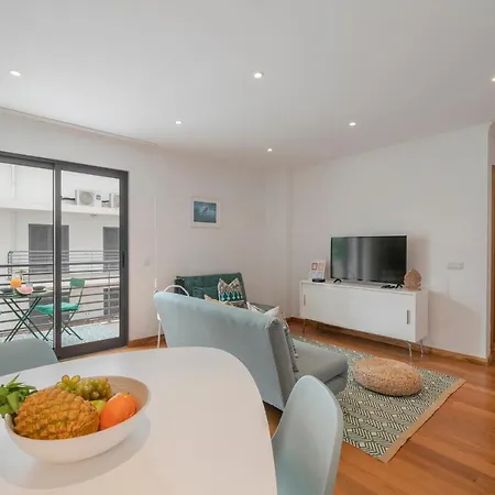 Lido View Calla By An Island Apartment Funchal (Madeira)